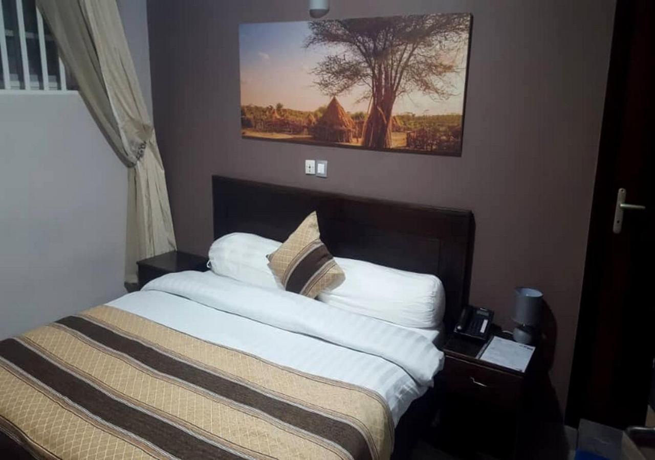 Benin City Center Hotel Cotonou Exterior foto