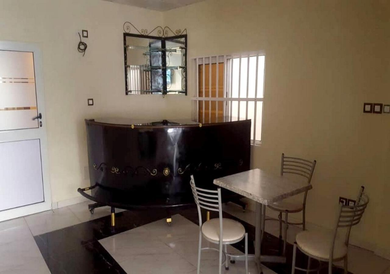 Benin City Center Hotel Cotonou Exterior foto
