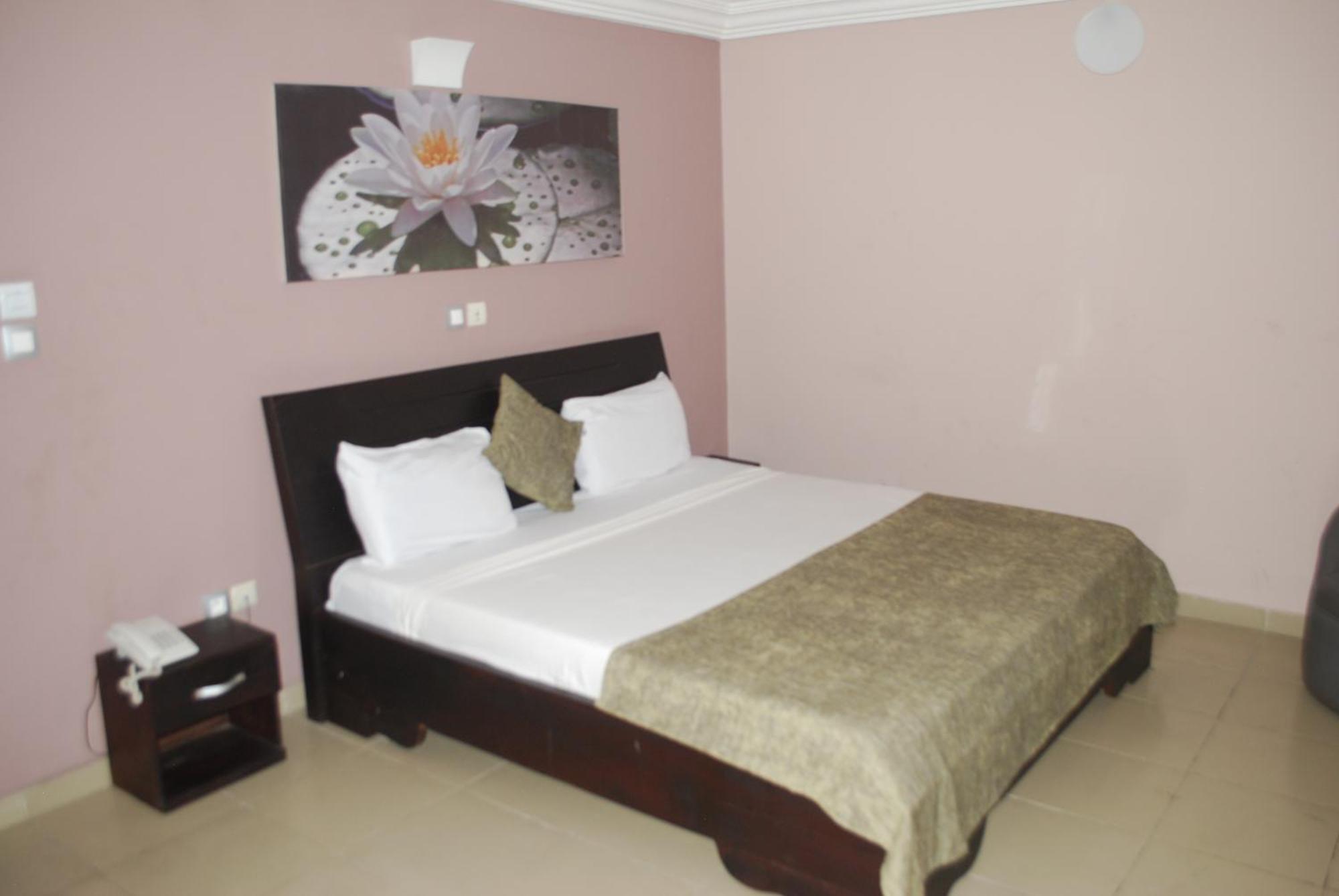 Benin City Center Hotel Cotonou Exterior foto