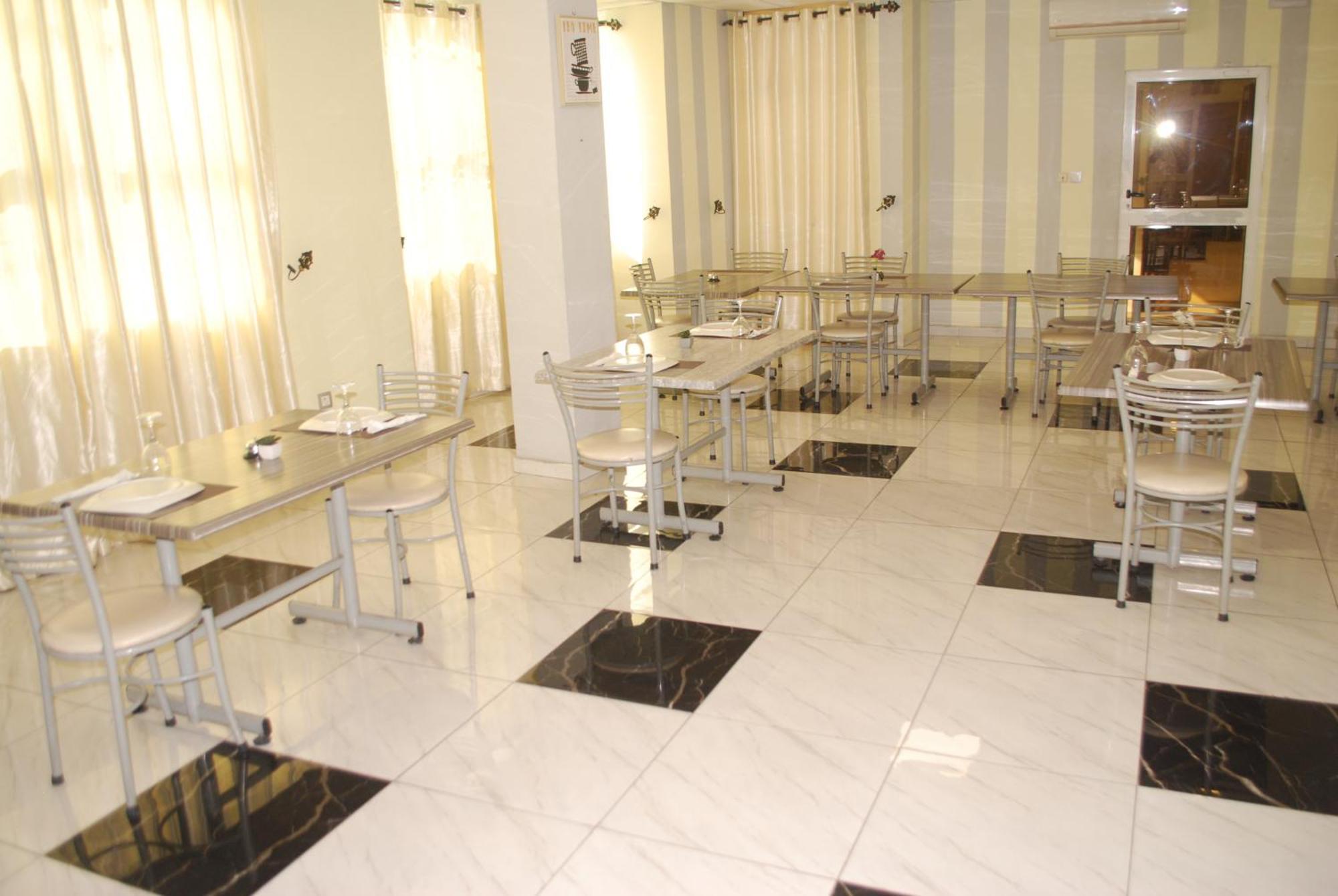 Benin City Center Hotel Cotonou Exterior foto